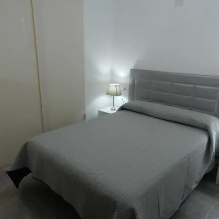 Casa Lola, La Plazoleta